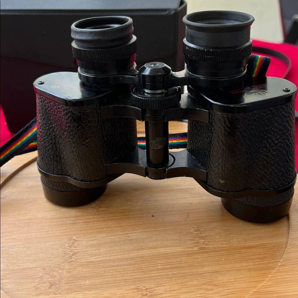 Luna model # 2899 Vintage Black Binoculars